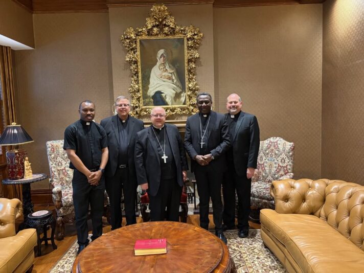 fb-198802963478511_1266619348828143