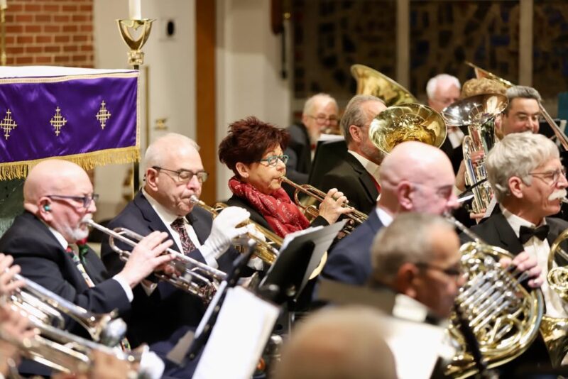 fb-1094082193990443_1312298967606570