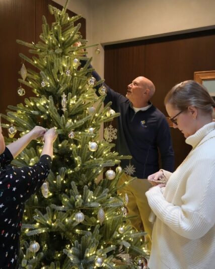 fb-159601077411766_1231896672415345