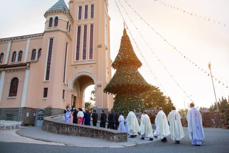 fb-161015470626458_1267493012081437