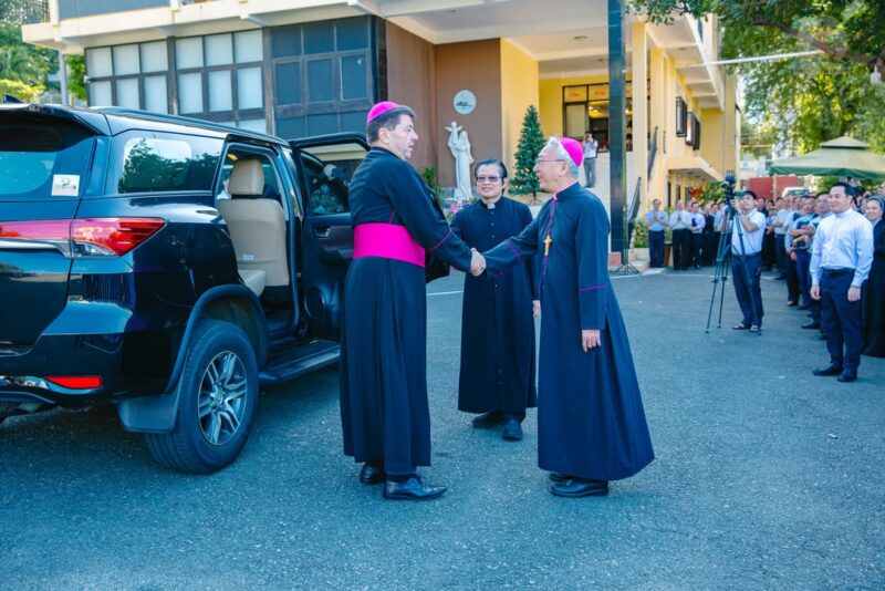 fb-356526171666570_1153738746748651