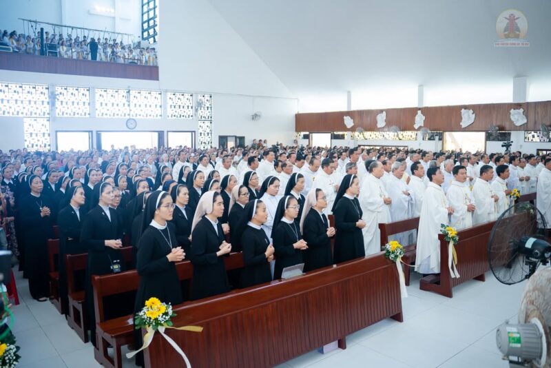 fb-732768673513037_1170278848562331