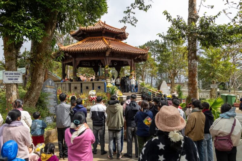 fb-355197651262616_1351367133685373