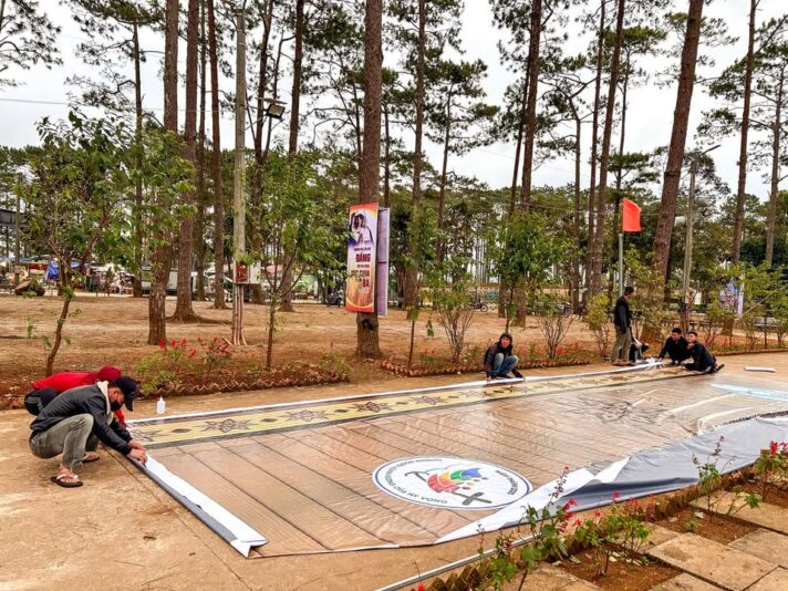 fb-355197651262616_1351362040352549