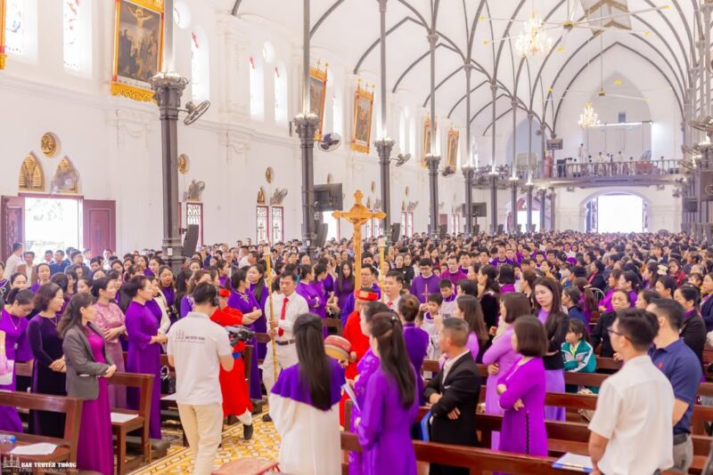 fb-104570015177619_878930684642679