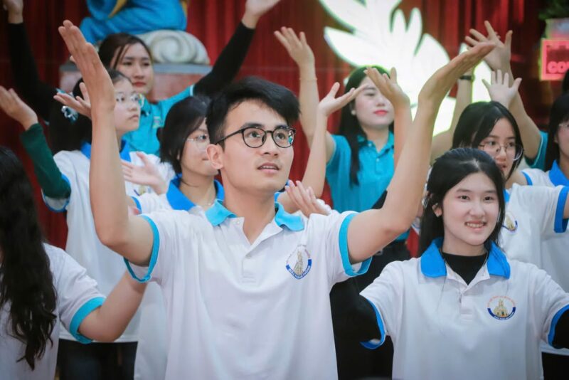 fb-104570015177619_878903481312066