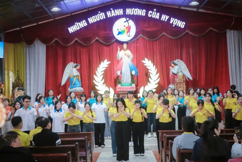 fb-104570015177619_878903481312066