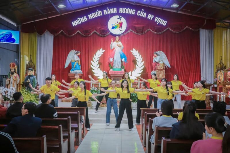 fb-104570015177619_878903481312066