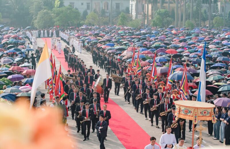 fb-146605498858522_1254587916715760