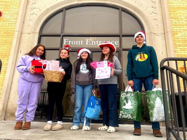 fb-313158165452988_1302952745210008