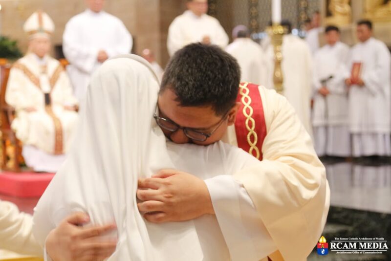 fb-104845338955723_864083286369931