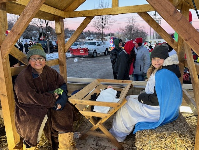 fb-355703527834405_1322313363272799