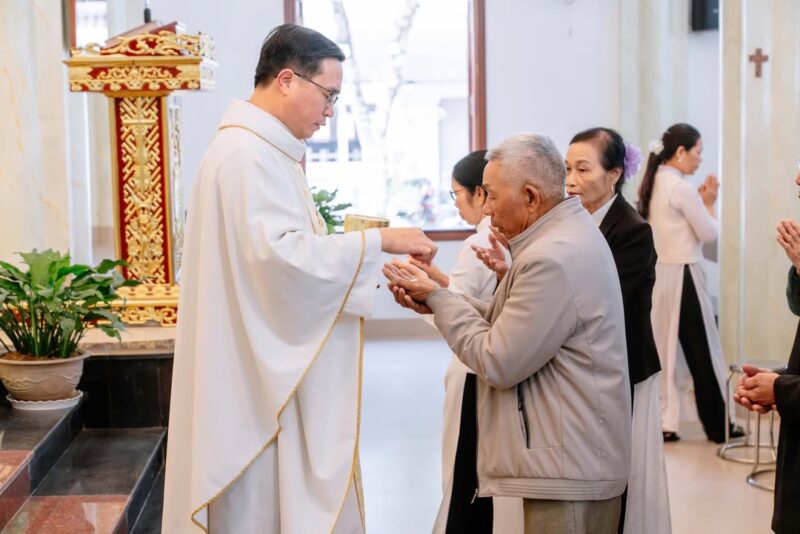 fb-426093730830355_1290122413150091