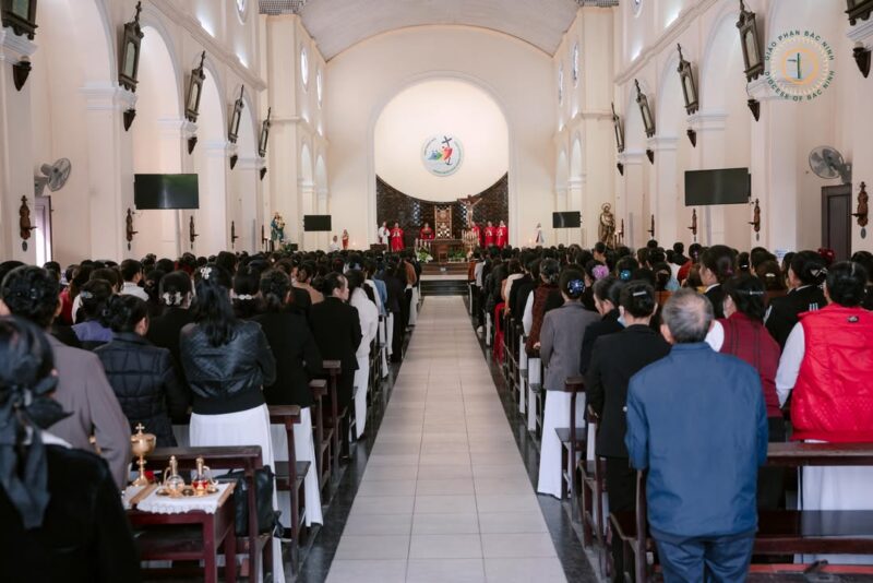 fb-732768673513037_1171082581815291