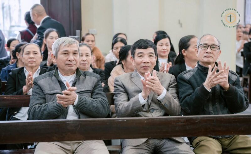 fb-732768673513037_1171082581815291