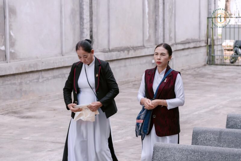 fb-732768673513037_1171082581815291