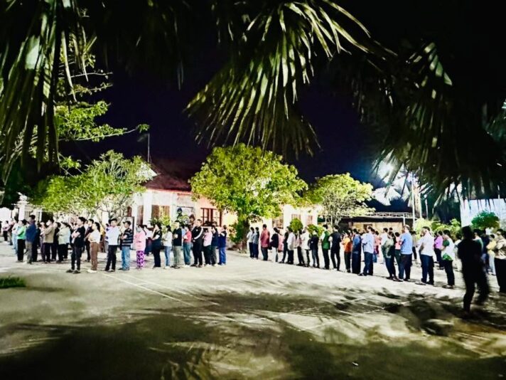 fb-422222558355253_1302637068573423