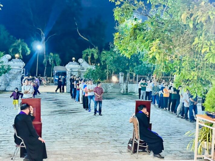 fb-422222558355253_1302637068573423