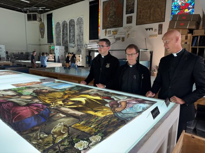 fb-355703527834405_1323177889853013