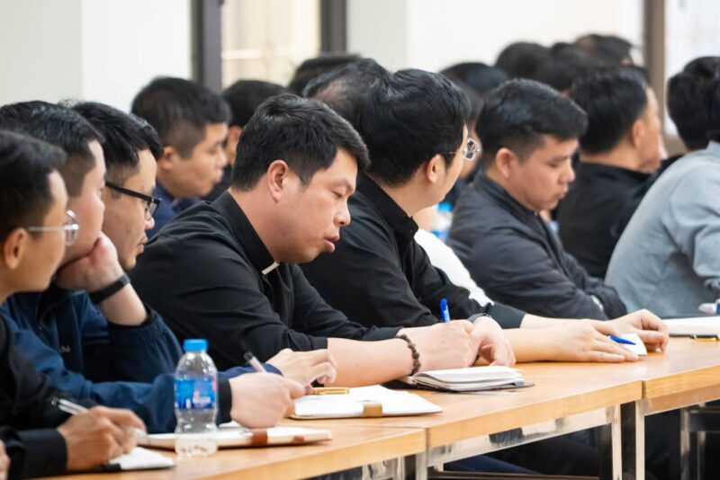 fb-1578851229095483_1265517302286175