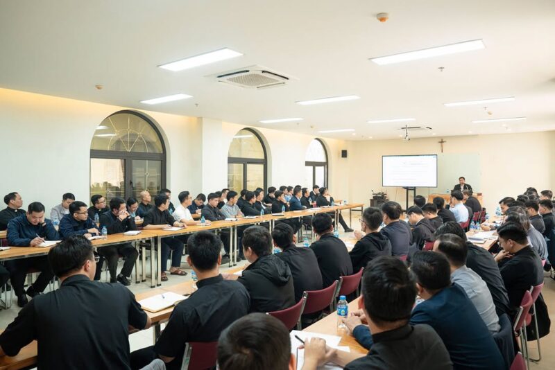 fb-1578851229095483_1265517302286175