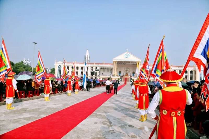 fb-732768673513037_1171840651739484