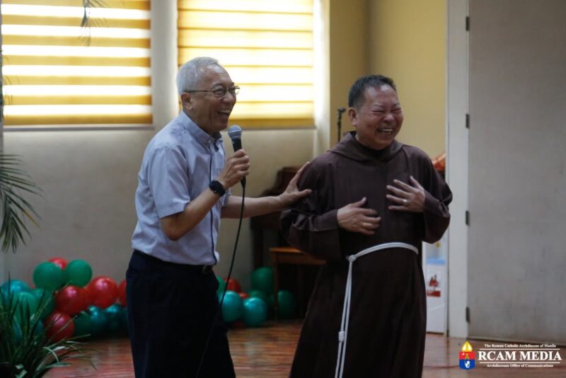 fb-104845338955723_865049476273312