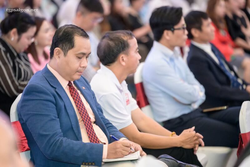 fb-1407235966182611_1170610568549644