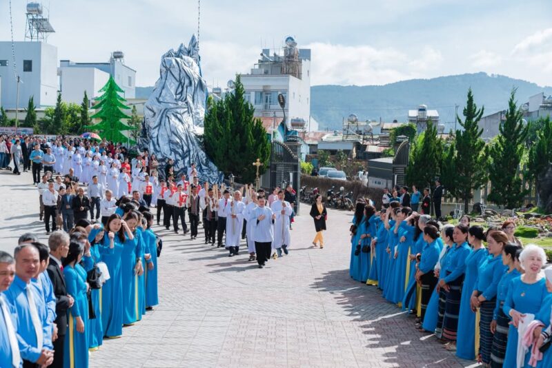 fb-161015470626458_1270944155069656