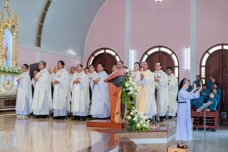 fb-161015470626458_1270944155069656