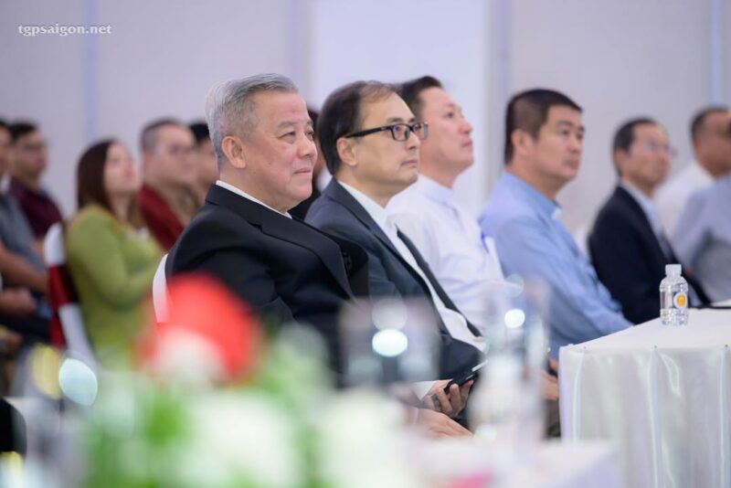 fb-1407235966182611_1170610568549644