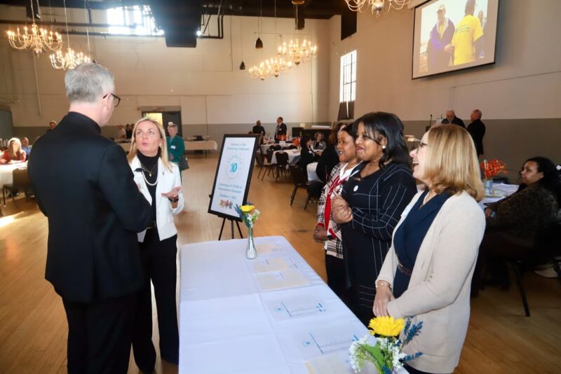 fb-1094082193990443_1316020893901044