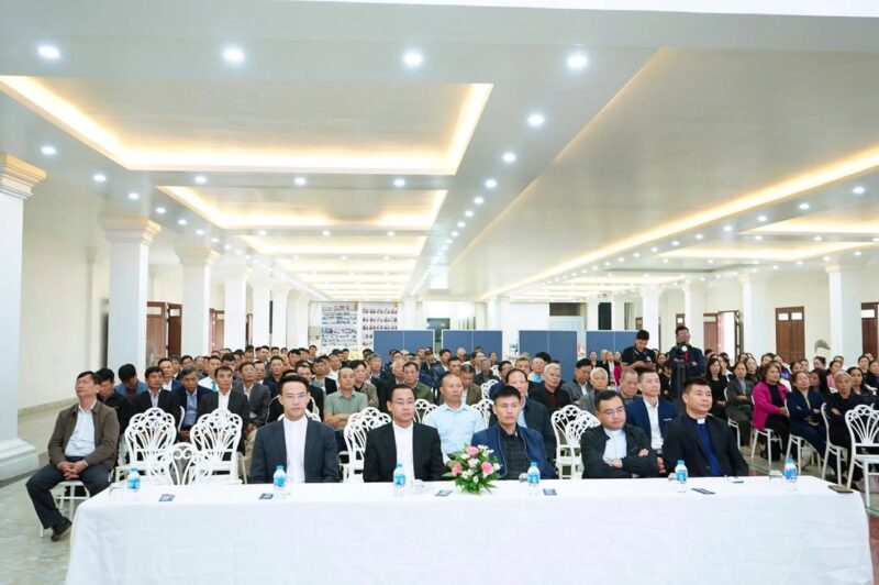 fb-104570015177619_881692294366518