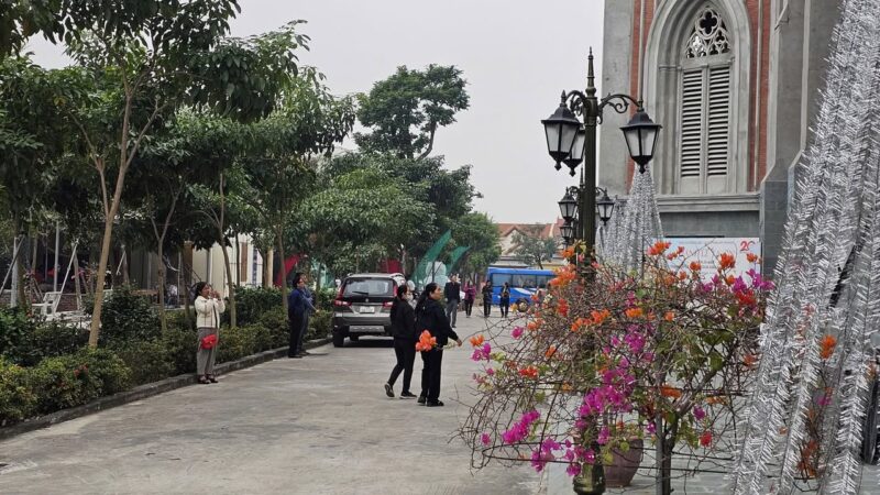 fb-104570015177619_881692294366518