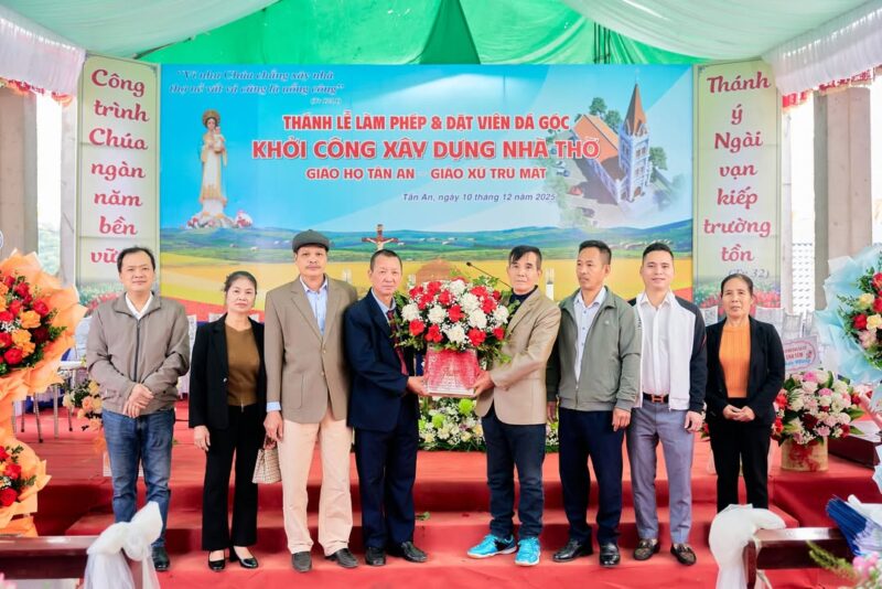 fb-426093730830355_1292961226199543