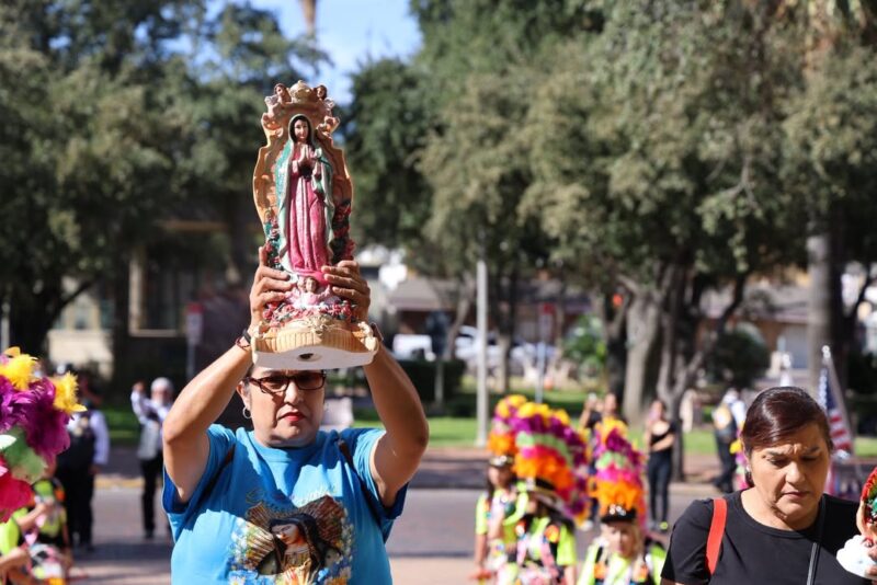 fb-117682098250535_1295765679262731