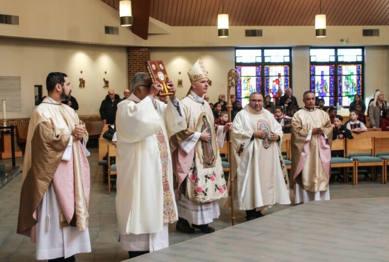 fb-1094082193990443_1316821360487664