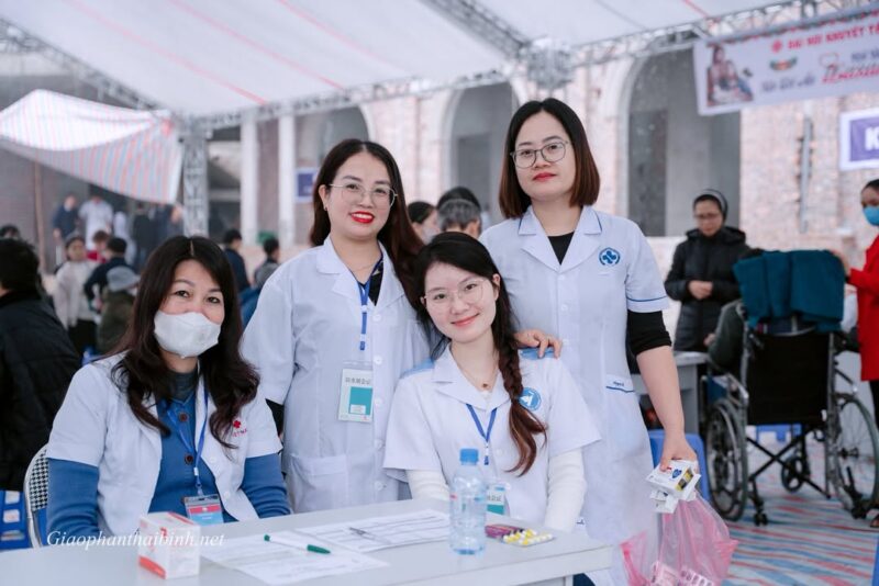 fb-195381603856169_1294091802744683