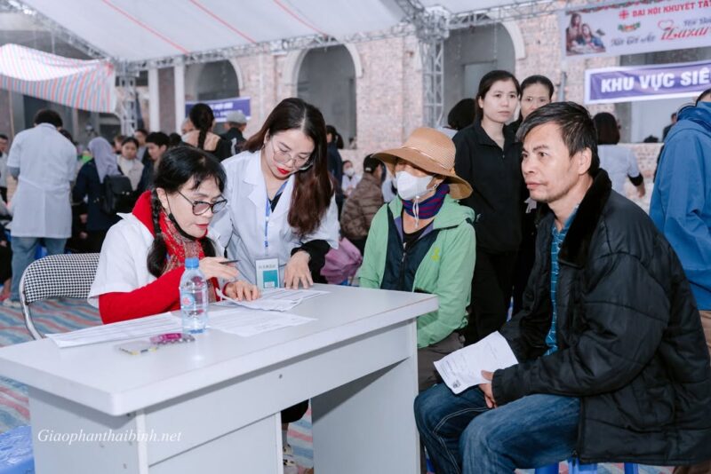 fb-195381603856169_1294091802744683