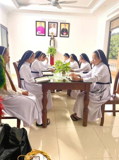 fb-104570015177619_882726844263063