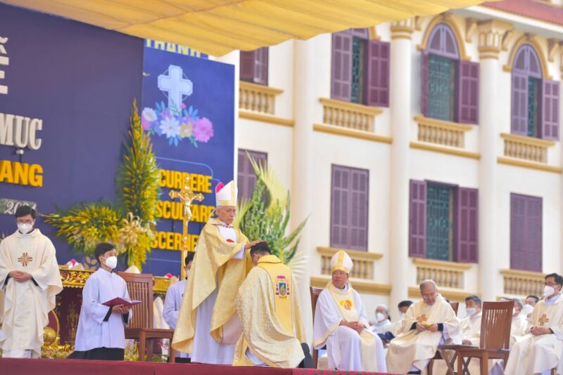 fb-732768673513037_1174510888139127