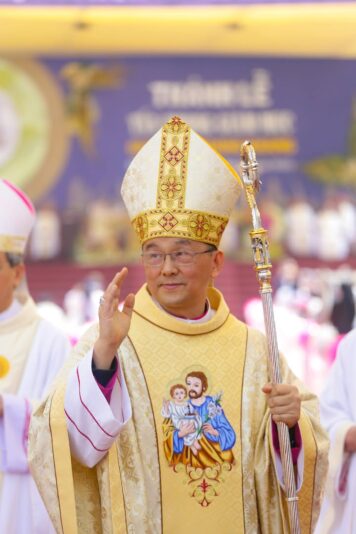 fb-732768673513037_1174510888139127