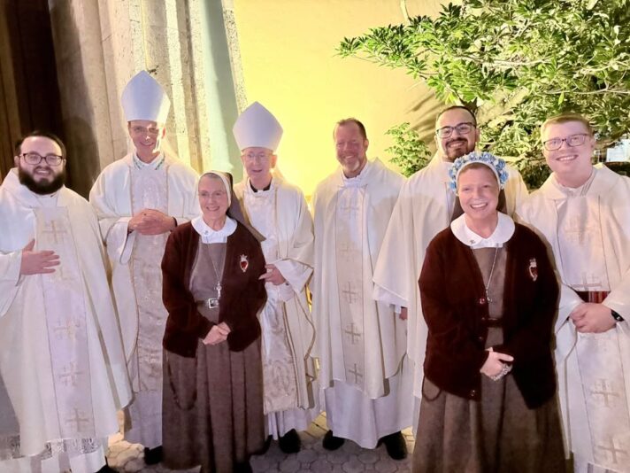 fb-216956945061_1295484015954295