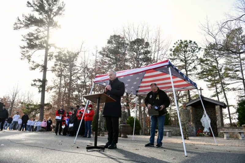 fb-1094082193990443_1317589897077477