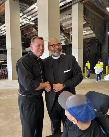 fb-147325878647167_1276503597848907