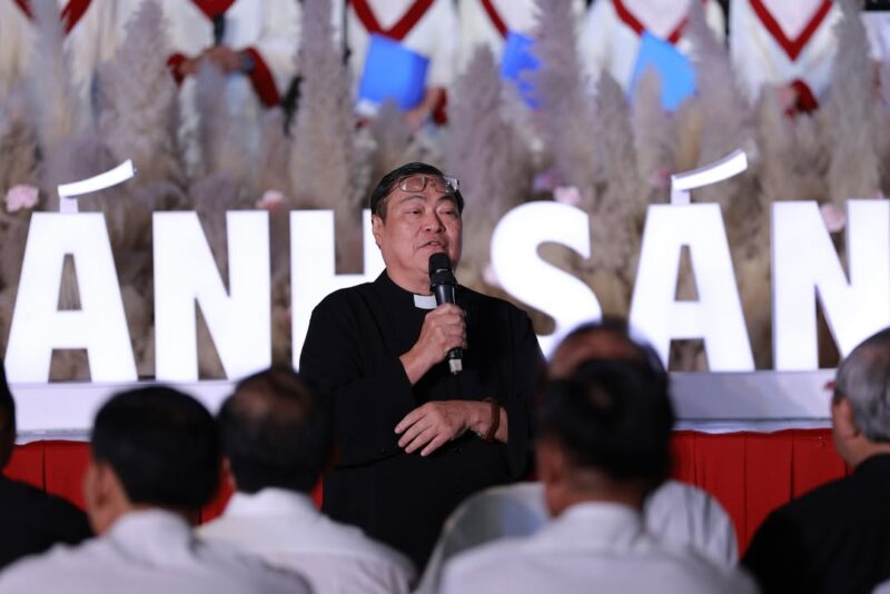 fb-585442494803518_1275876114576935