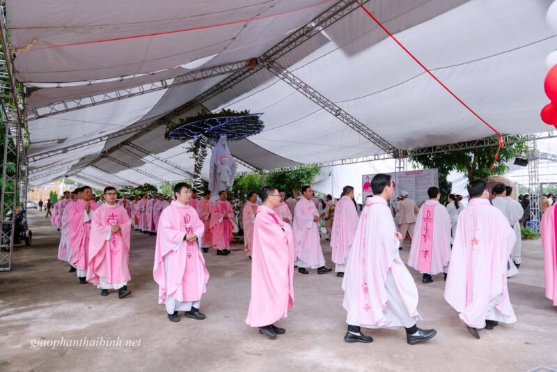 fb-195381603856169_1294853046001892