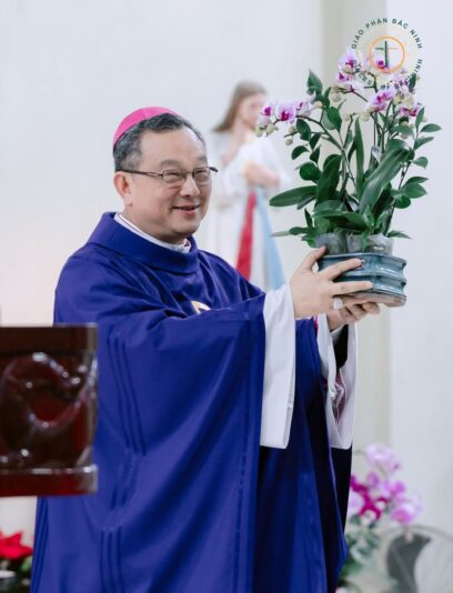 fb-732768673513037_1174903584766524