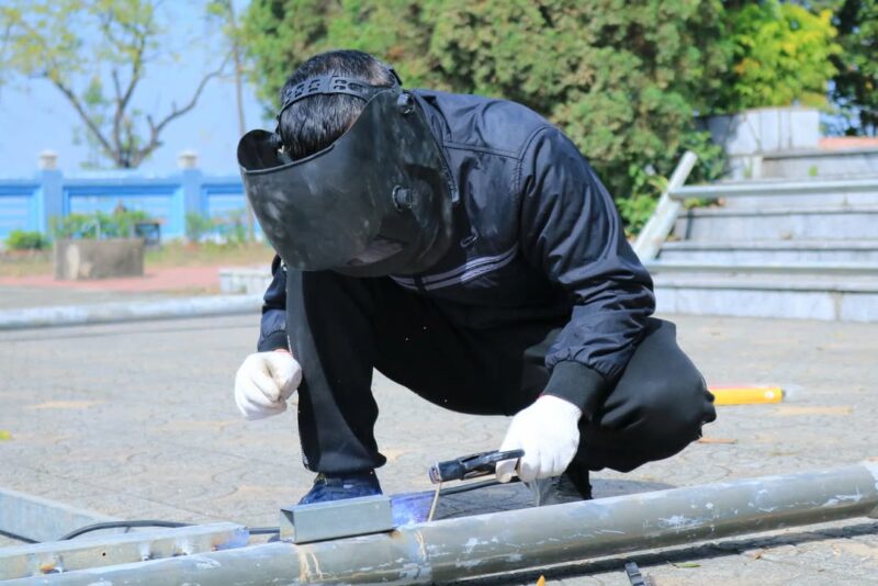 fb-732768673513037_1175419208048295