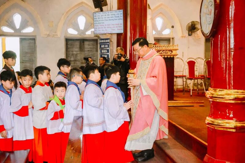 fb-104570015177619_884095897459491